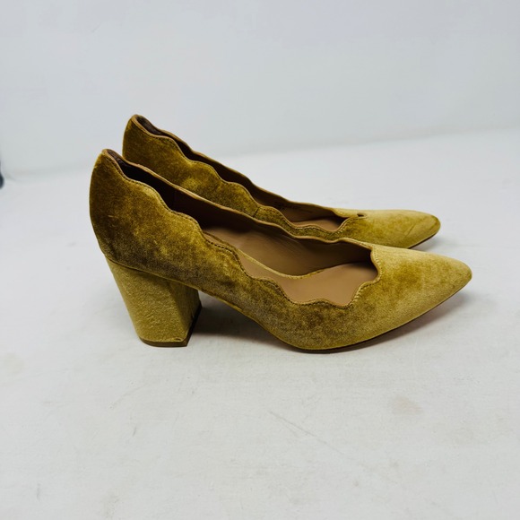 Anthropologie Scalloped Velvet Block Heels Mustard Yellow Pointed Toe Pumps 8M - Picture 5 of 10